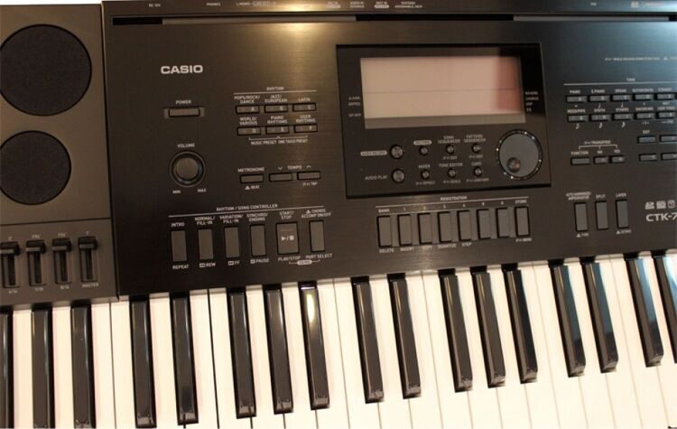 CASIO CTK-7200 Синтезатор с автоаккомпанементом